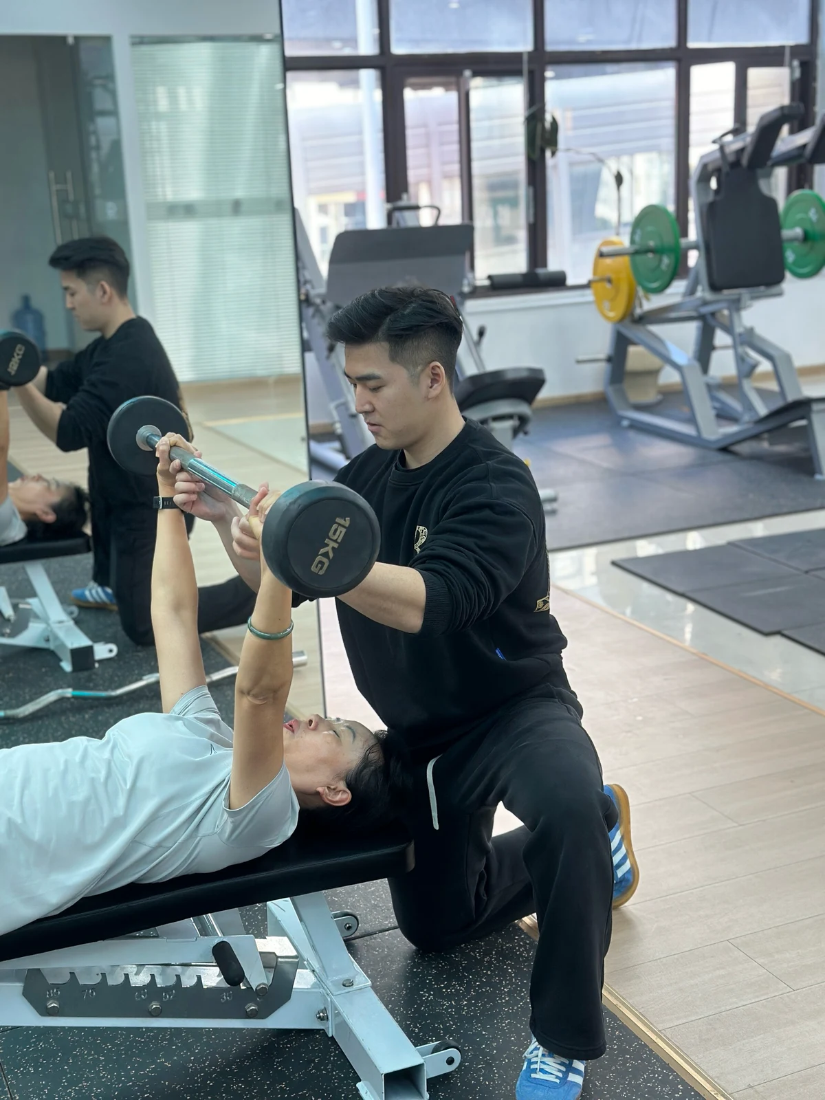 篮球新手基础训练方法_2